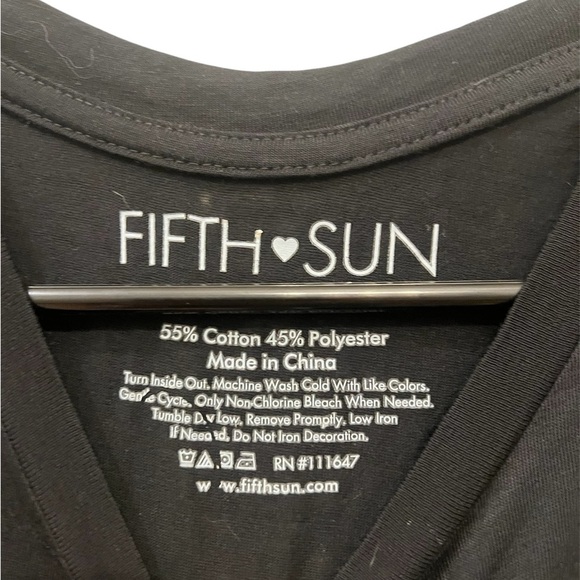Fifth Sun Black and White Graphic Muscle Tee‎ - Picture 3 of 3